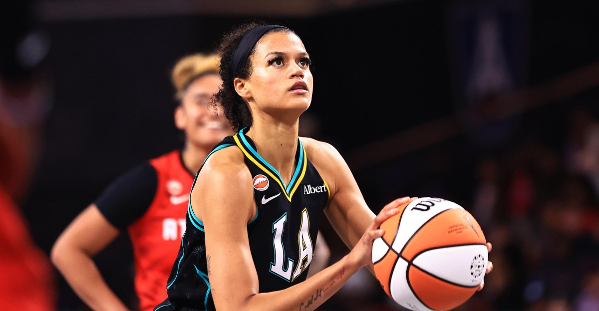 Sparks vs. Dream Final Score: Fourth quarter rally falls short for LA