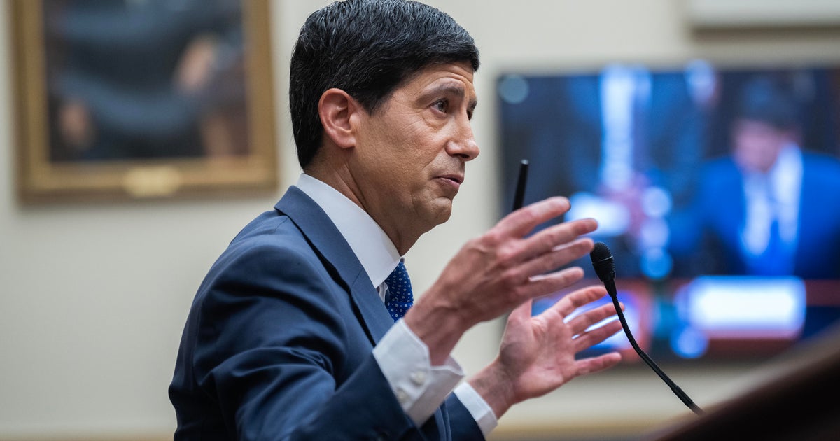 Federal Reserve holds interest rates steady, but 3 officials vote for hike