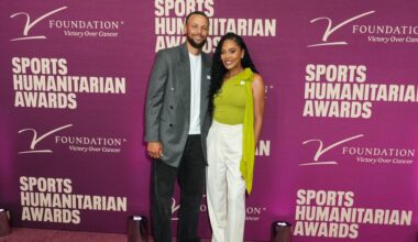 Warriors guard Steph Curry wins Muhammad Ali Sports Humanitarian Award