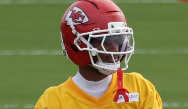 Chiefs’ rookie Mansoor Delane is playing ‘one-handed’ early in camp