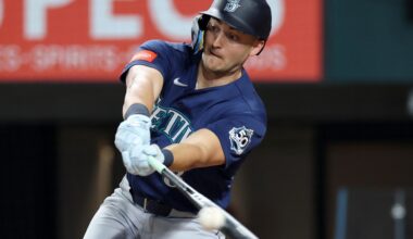 Canzone can, but Mariners cannot, lose to Rangers 5-4
