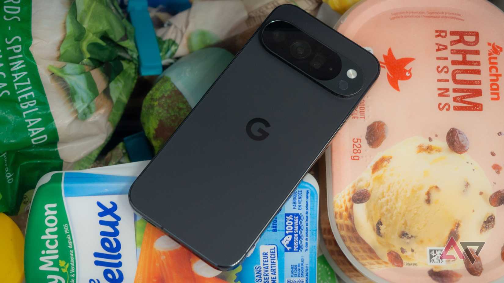 google-pixel-10-pro-xl-overheating-on-top-of-freezer-food-2