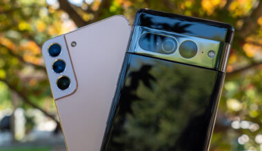 google pixel 7 pro vs samsung galaxy s22 plus cameras