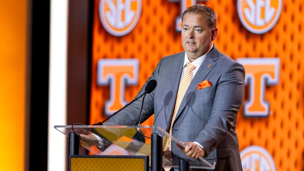Josh Heupel bets on quick defensive fix from new Tennessee DC Jim Knowles