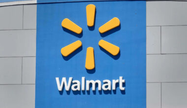 Walmart Looks to Win Over Inflation-Weary Americans With Thousands of Price Cuts