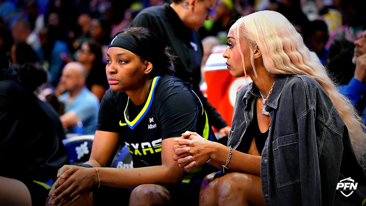 ‘THE WNBA IS NOT REAL’ — NaLyssa Smith, Basketball World React to DiJonai Carrington’s Wild Multi-Player Cheating Accusations