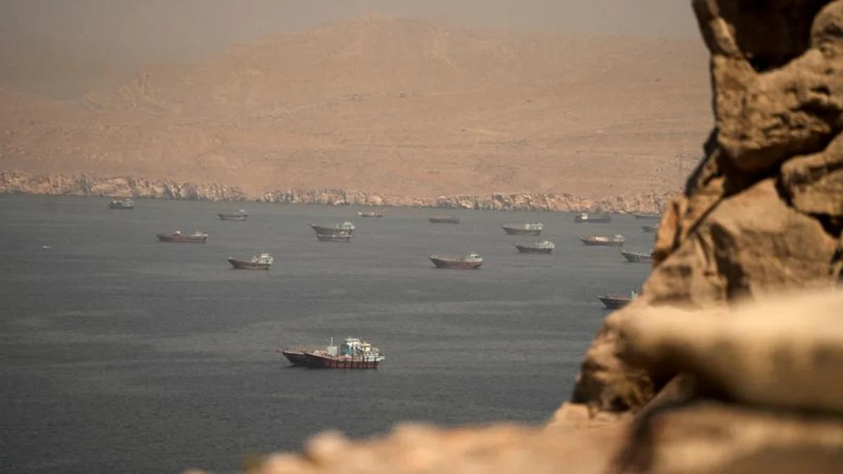 US pump prices cross $4 again on renewed fighting in the Middle East