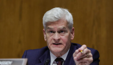 'Almost an insult': Republican senator slams CDC over autism, vaccines website