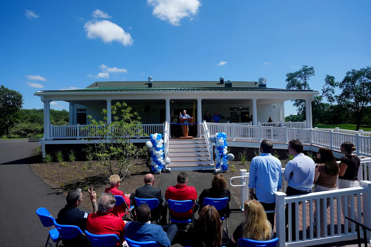 Golfers get a first look at New Jersey muni course's new $6M clubhouse