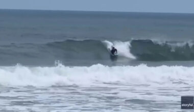 Great white shark bursts from ocean just yards from a boogie boarder - Yahoo