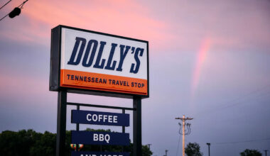 19 hours at Dolly Parton’s big, sparkly Tennessee rest stop