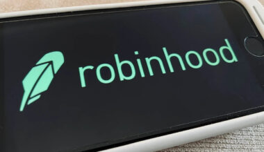 Robinhood stock soars on global expansion, AI agents, and a push for '24/7' trading