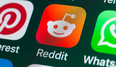 Reddit stock tumbles the most on record as lack of new AI deals, US daily users metric disappoints