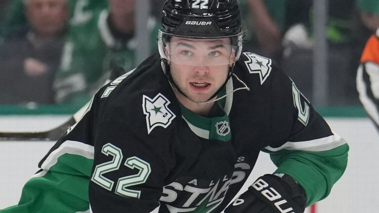 Predators give newly acquired Mavrik Bourque six-year deal