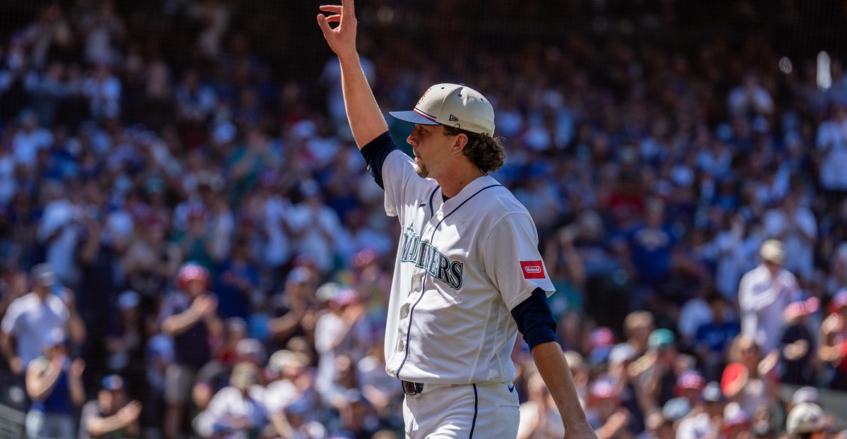 Mariners hold 4th of July BBQ, smoke Blue Jays 11-0