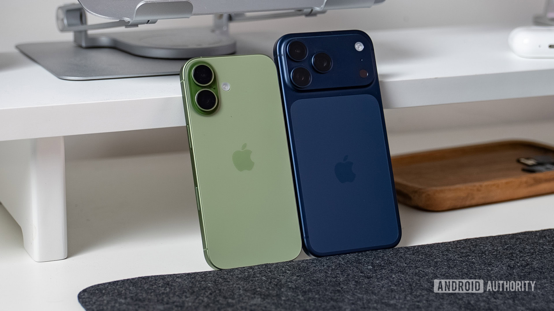 iphone 17 & iphone 17 pro rear stood up iphone 17 & iphone 17 pro rear stood up
