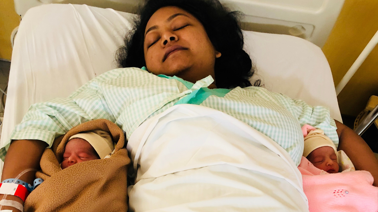 Ishu Gupta with her twins shortly after their birth Ishu Gupta with her twins shortly after their birth
