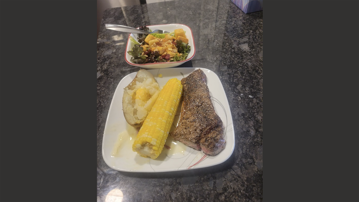 Screencaps reader Jeff B in Indiana sends in his meat.