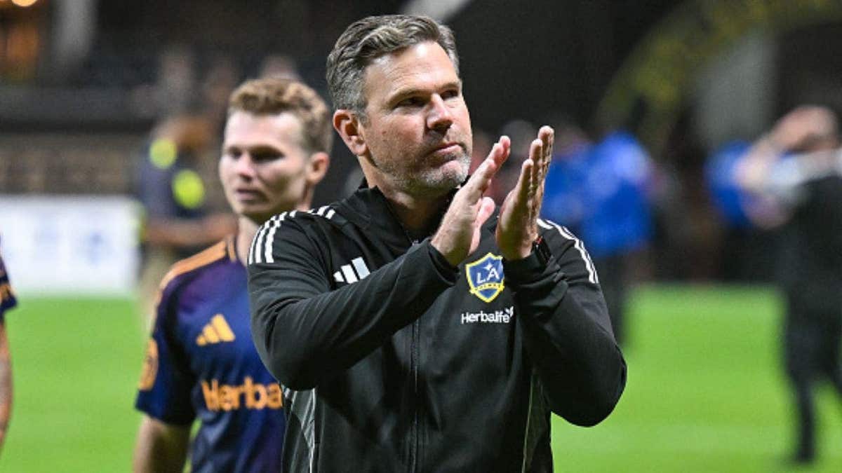 LA Galaxy coach Greg Vanney shares blunt assessment of Team USA's World Cup exit and Christian Pulisic's struggles. (Photo by Rich von Biberstein/Icon Sportswire via Getty Images)
