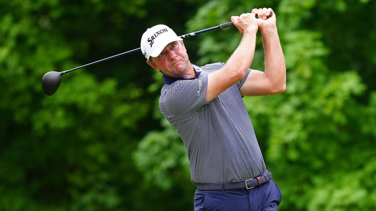 Lucas Glover tied atop 2026 John Deere Classic leaderboard with Max Homa, Zach Johnson among chasers