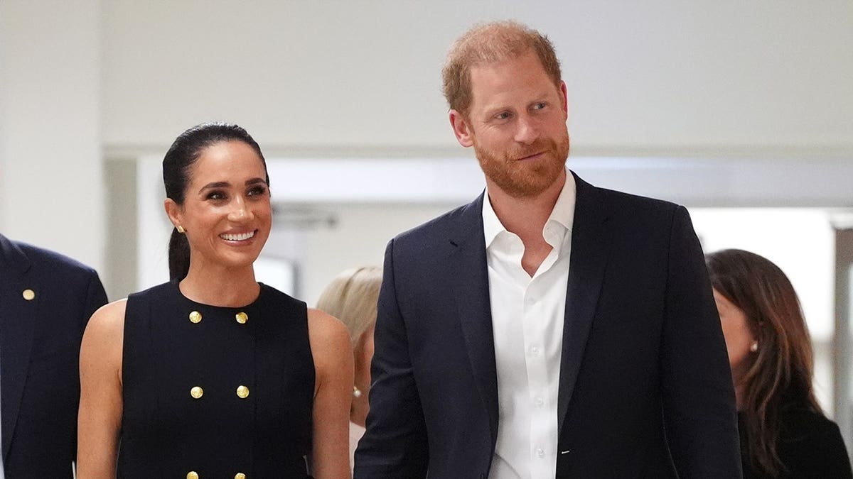 Meghan, Duchess of Sussex and Prince Harry, Duke of Sussex visiting Royal Children's Hospital in Melbourne