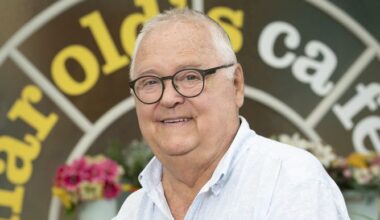 Neighbours fans get one last chance to visit Lassiters
