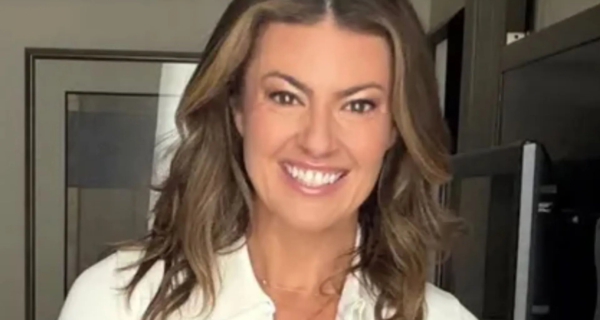 CBS Sports star Amanda Balionis turns heads in stunning outfit on live TV as fans call her 'dream girl' at golf