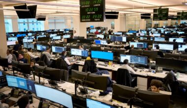 Are US Stock Market Valuations Outpacing Fundamentals?