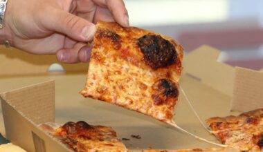 New Kosher ‘Pizzaoli’ Brings Thin Crust Pizza to Dania Beach • YeahThatsKosher