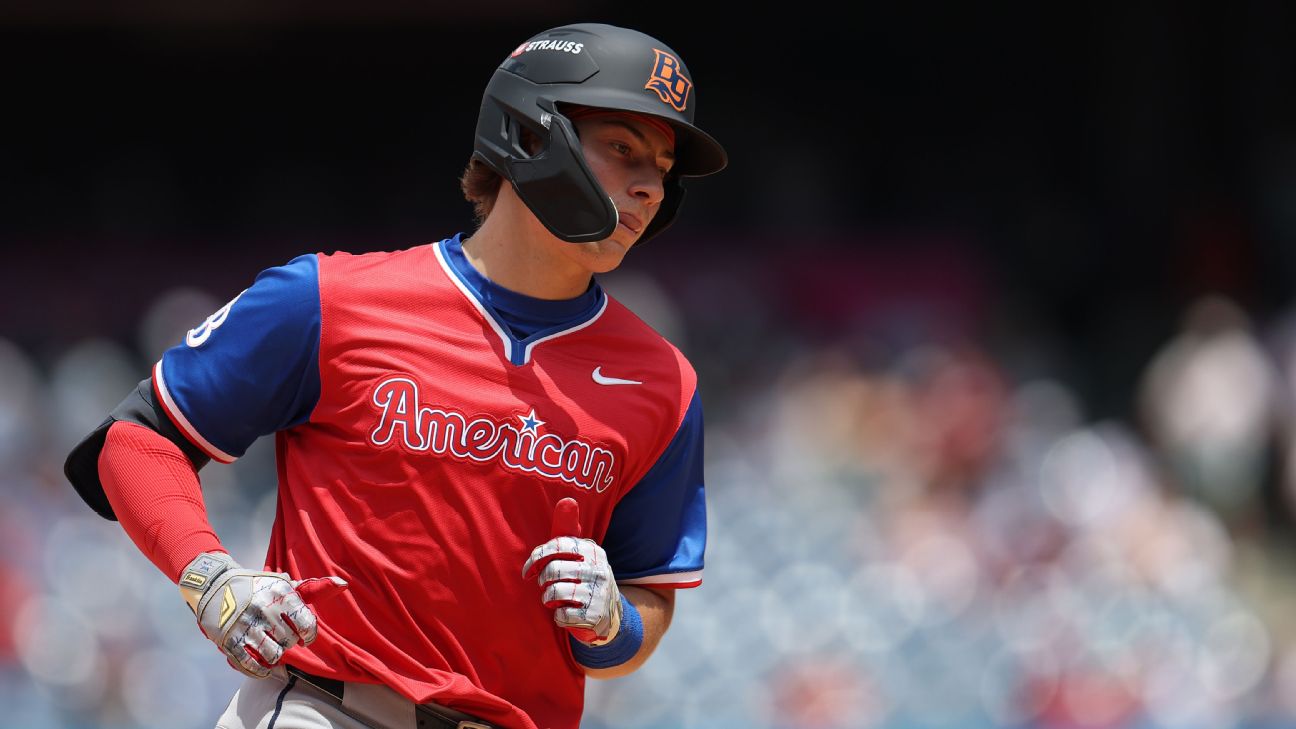 Athletics' De Vries, Rays' Flewelling star in MLB Futures Game