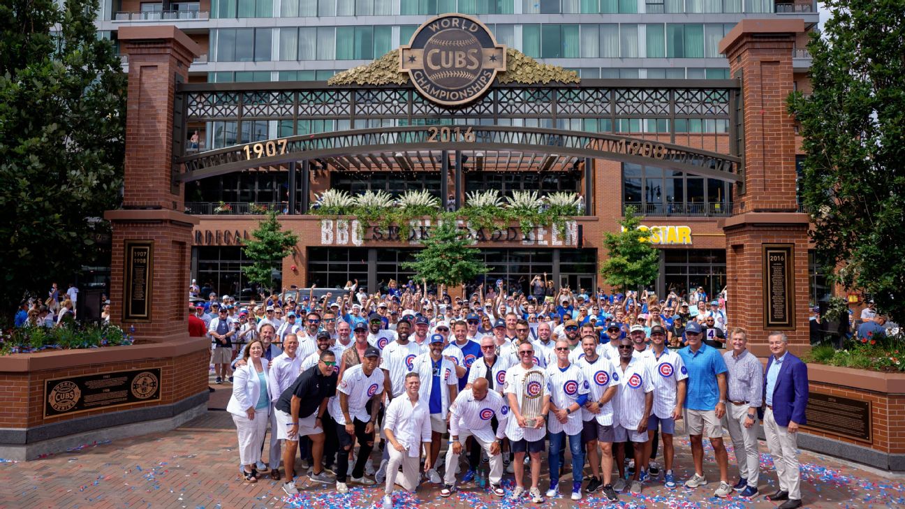 Chicago Cubs unveil Champions Gate in front of Wrigley Field