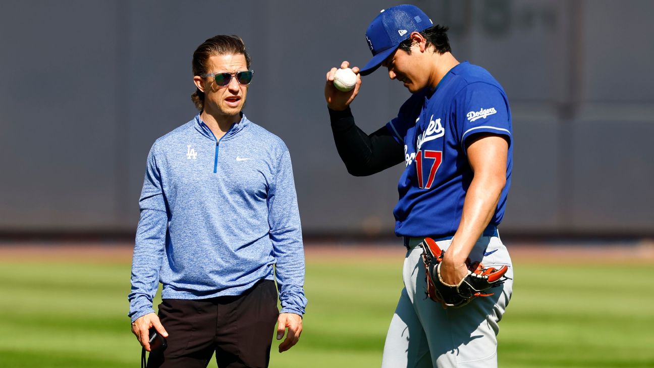 Dodgers' Shohei Ohtani throws 30-pitch bullpen session