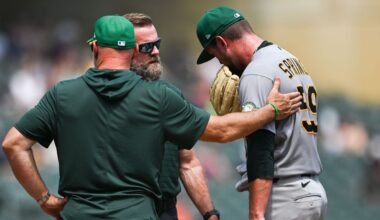 A's lefty Springs exits against Twins with hip discomfort