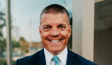 FAIRFIELD MEMORIAL HOSPITAL CHIEF FINANCIAL OFFICER RANDY RUSSELL RECOGNIZED BY BECKER’S HOSPITAL REVIEW