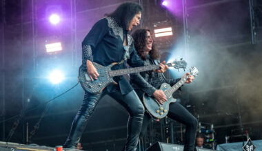 Gene Simmons shares his strong point of view about illegal immigrants