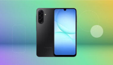 Ssamsung galaxy a17 5g on green background