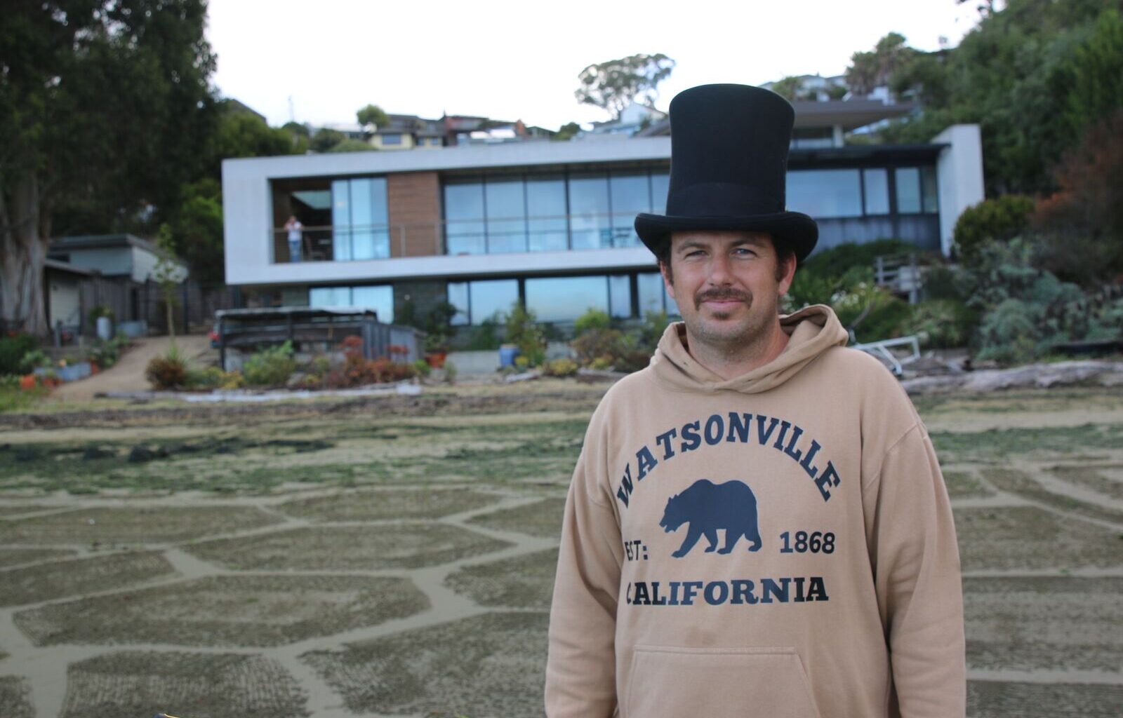 Meet the man making alien-like sand art at Keller Beach