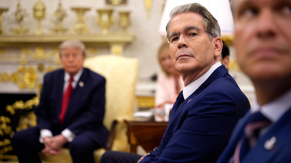 Scott Bessent in Oval Office