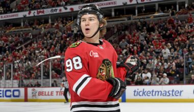 Bedard signs 5-year, $75 million contract with Blackhawks