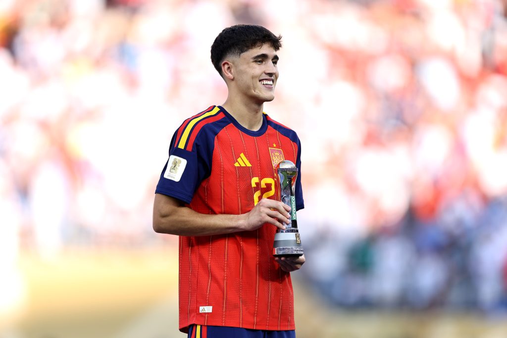 Pau Cubarsi, Barcelona and Spain defender