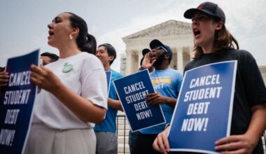 Record student loan defaults: 9.5M borrowers in default, data shows