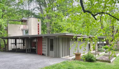 Three Frank Lloyd Wright Followers Designed This $1.1M Ohio Midcentury With an “Ivory Tower”
