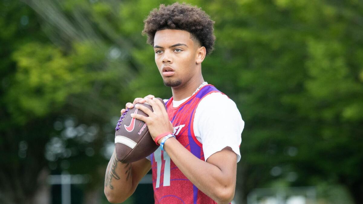 College football's 5-star flip candidates: 2027 recruits most likely to switch
