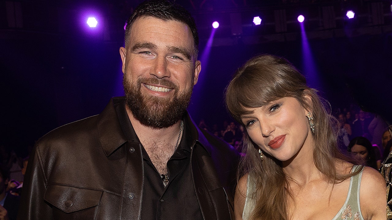 Pop star Taylor Swift marries NFL star Travis Kelce