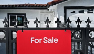 Mortgage rates hit a one-year high : NPR