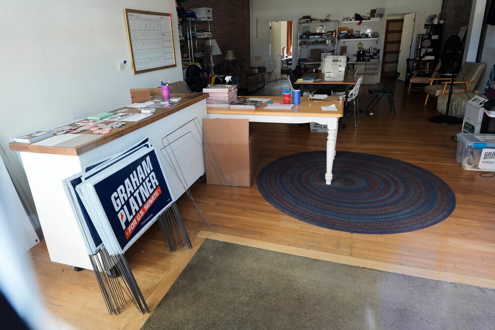 Who will replace Graham Platner on the Maine ballot?