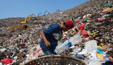 Indonesia plan to cut landfill methane alters trash picker livelihoods