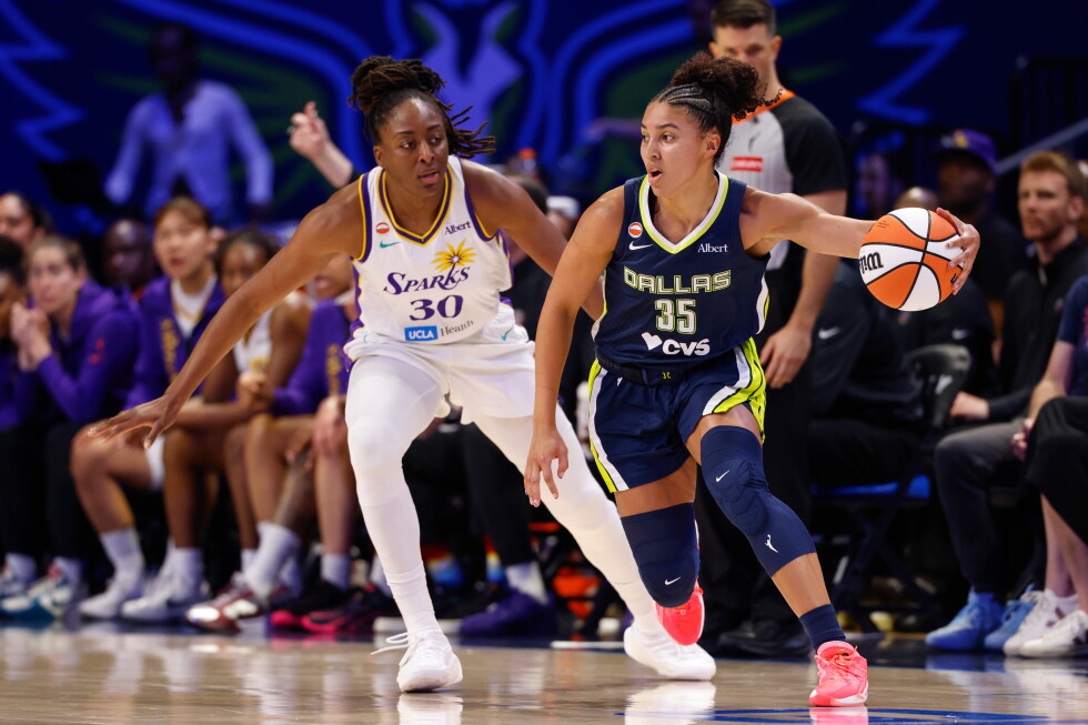 Dallas' Azzi Fudd first rookie to win 3-point shootout at WNBA All-Star weekend