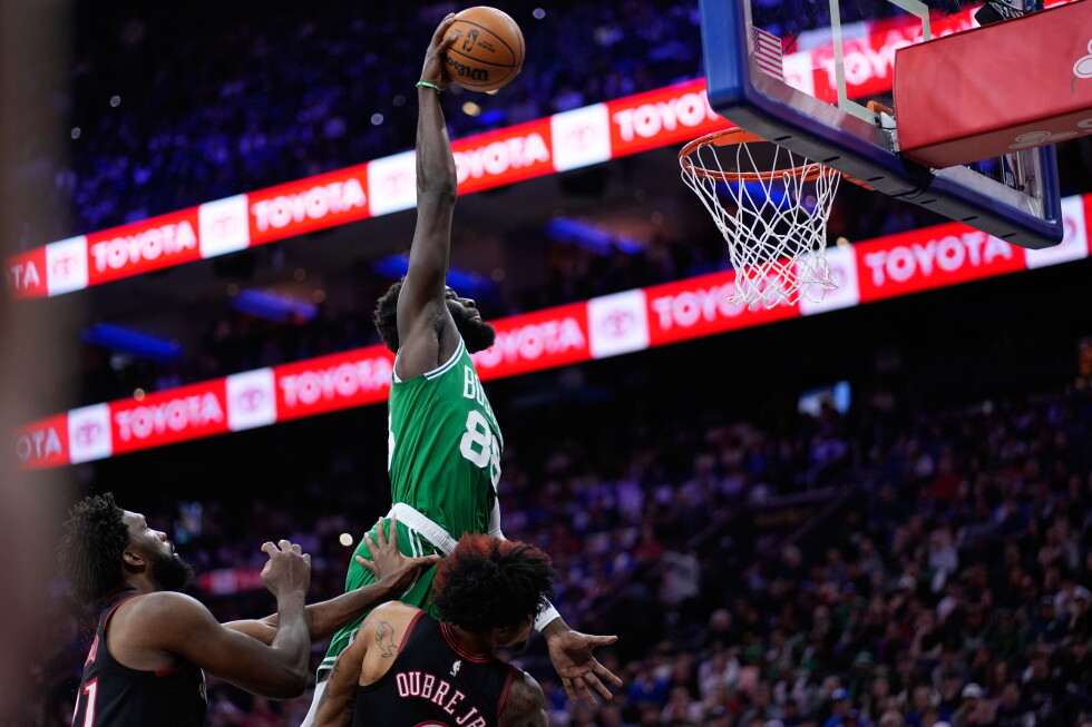 Celtics sign Neemias Queta to a 4-year extension, AP source says