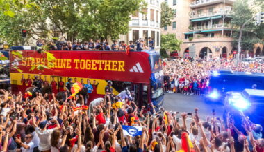 Spain's World Cup champions return home for parade and celebrations in front of almost 2 million